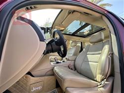 جیپ گراند شیرۆکی